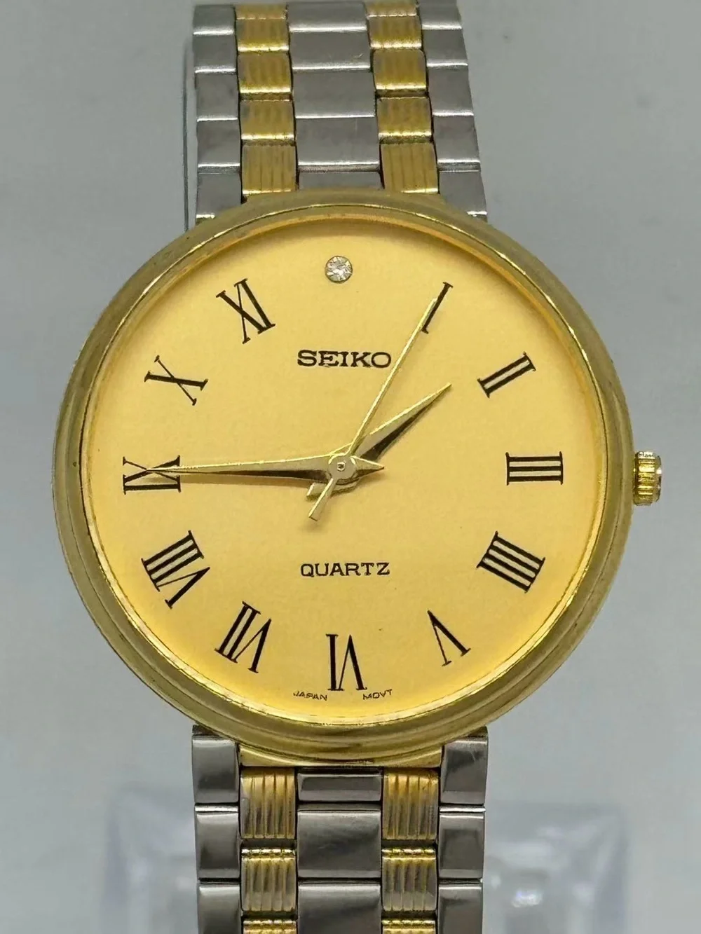 Vintage Seiko Quartz Men’s Watch Gold Tone Roman Numeral 31mm New Battery Runs
